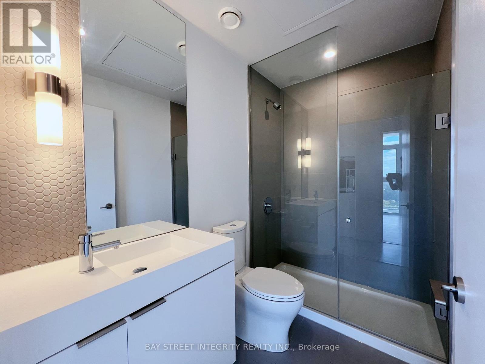 Photo 4 of 1512 33 Helendale Avenue, Toronto ON
