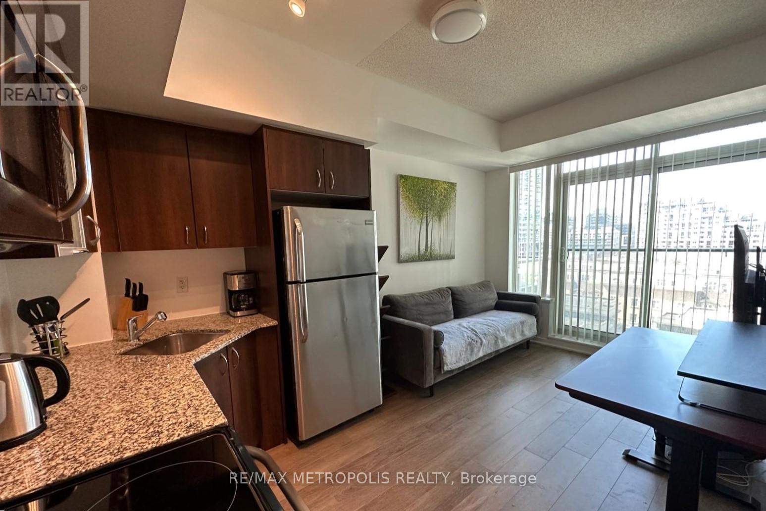 Photo 17 of 813 55 East Liberty Street, Toronto ON