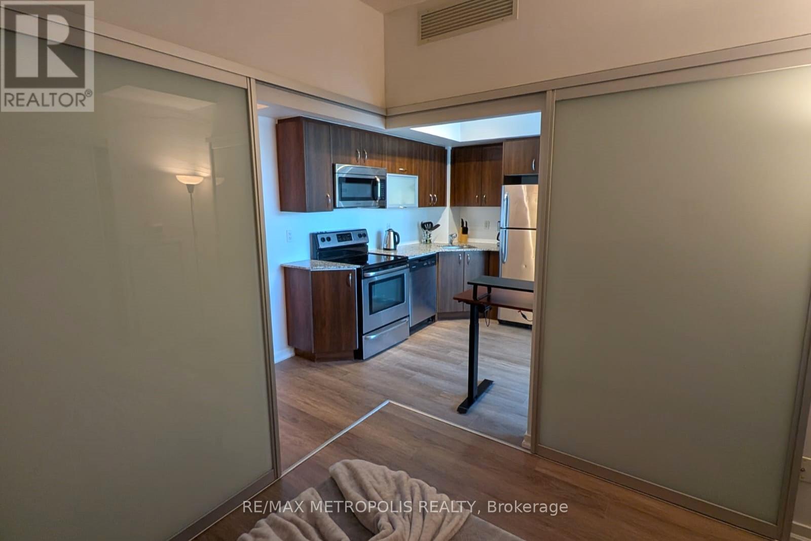 Photo 13 of 813 55 East Liberty Street, Toronto ON