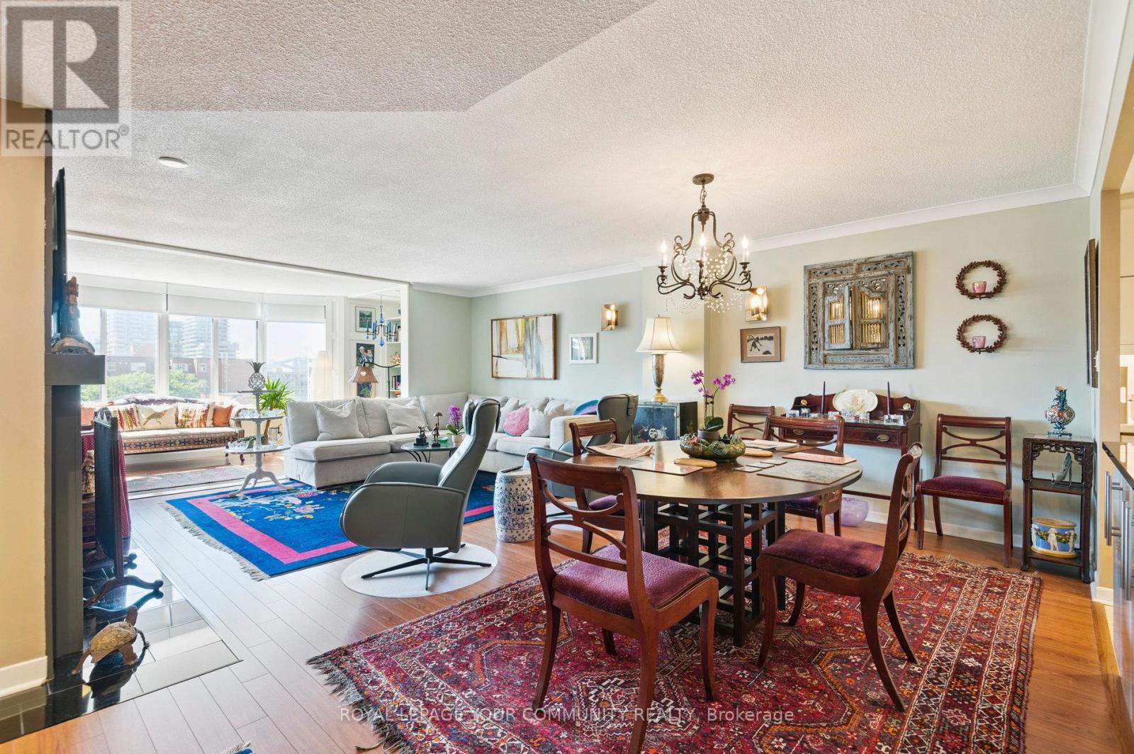 Photo 4 of 603 135 George Street S, Toronto ON