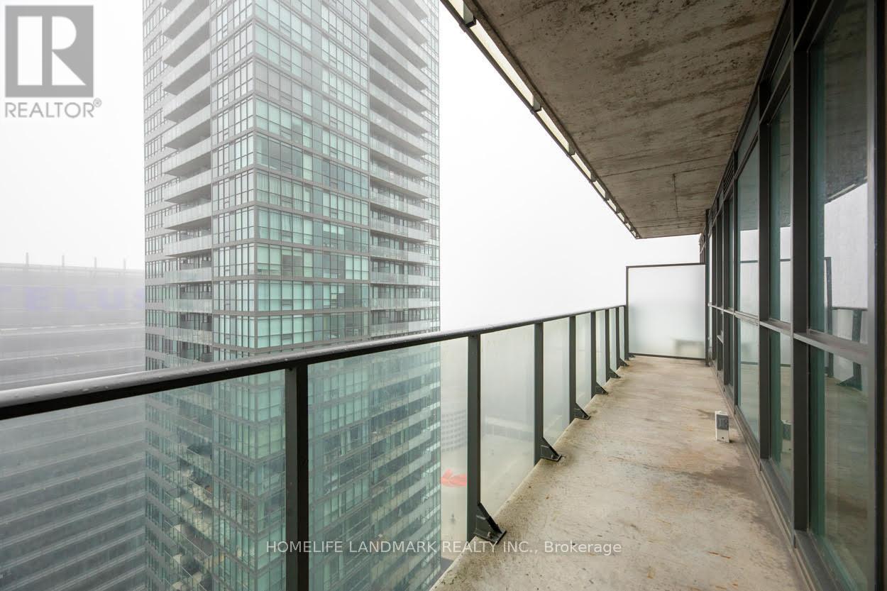 Photo 12 of 4003 55 Bremner Boulevard, Toronto ON