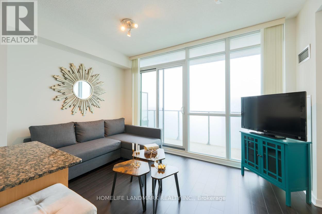 Photo 4 of 4003 55 Bremner Boulevard, Toronto ON