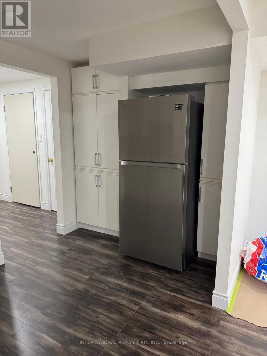 Photo 9 of Basement 141 Kemano Road, Aurora ON
