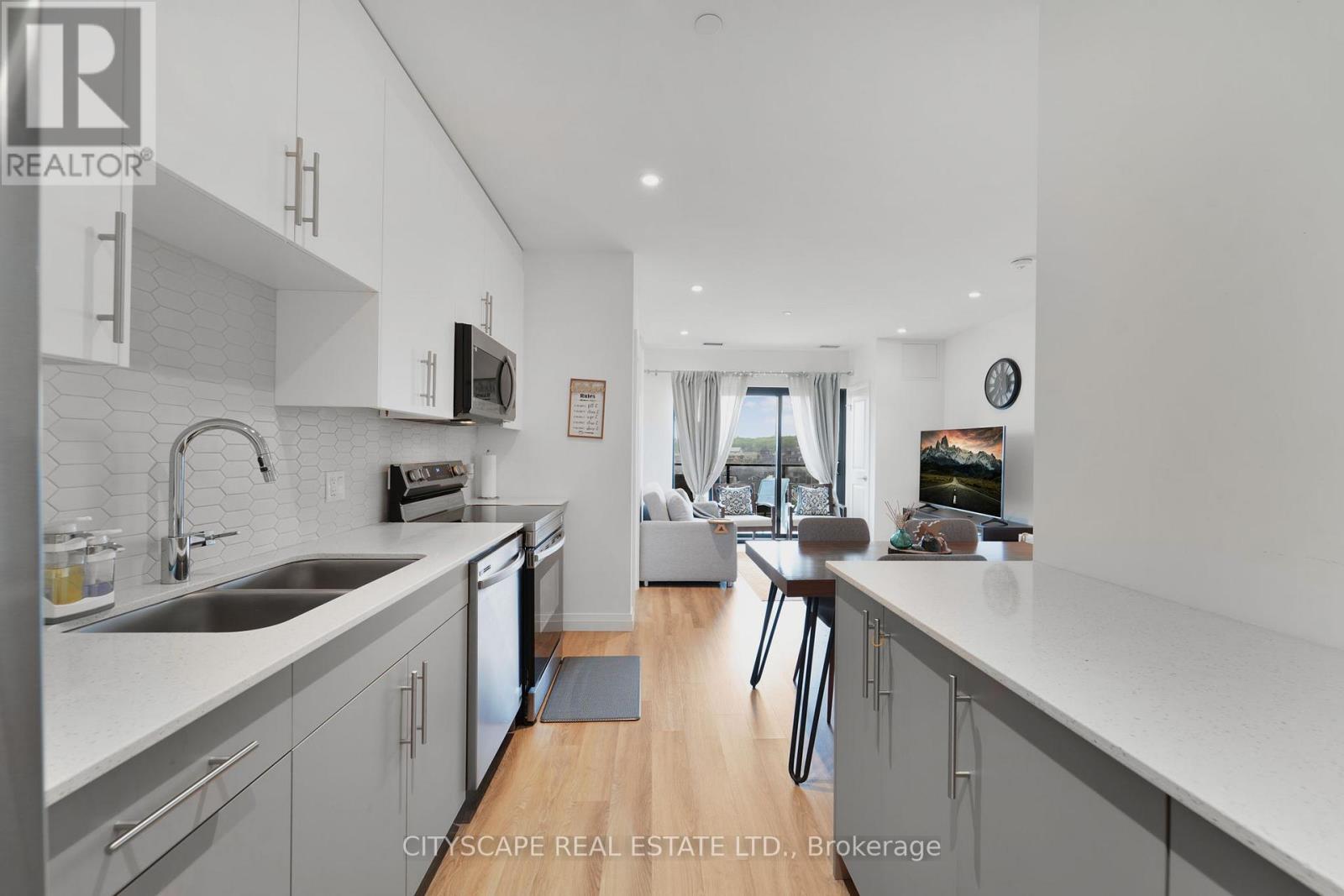 Photo 16 of 802 525 New Dundee Road, Kitchener ON