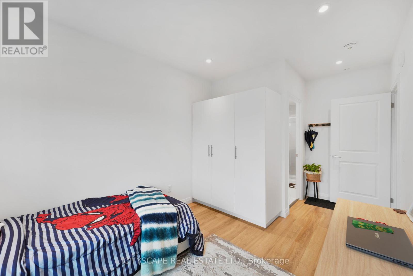 Photo 18 of 802 525 New Dundee Road, Kitchener ON