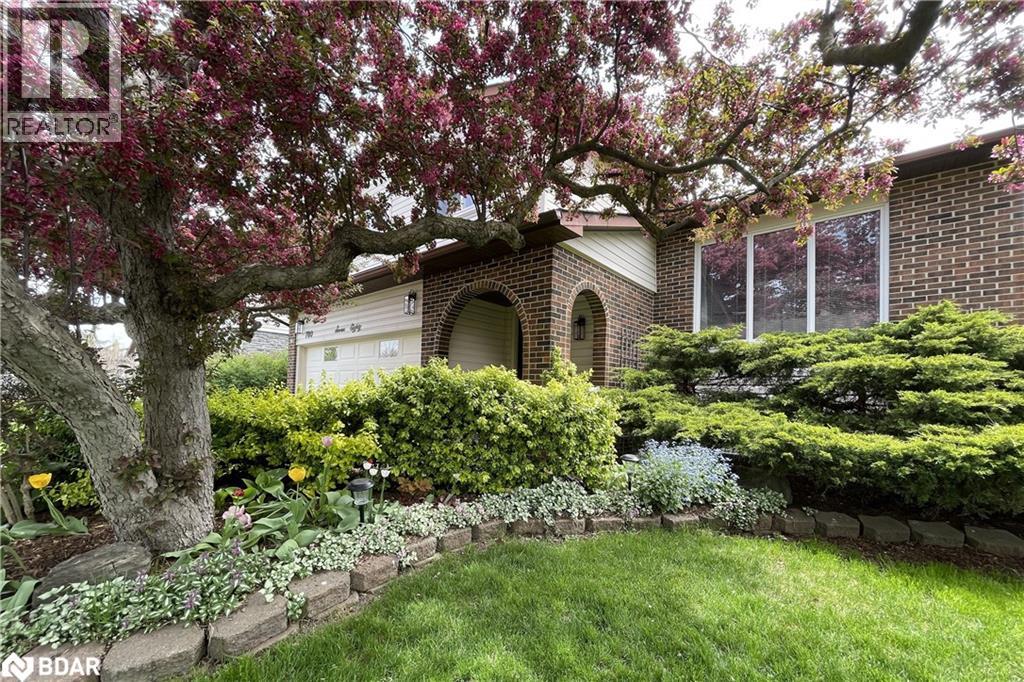 Photo 37 of 780 Woodward Avenue, Milton ON