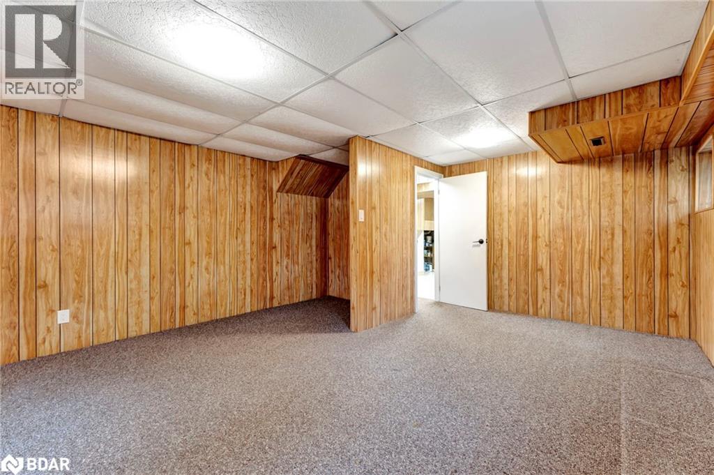 Photo 11 of 780 Woodward Avenue, Milton ON