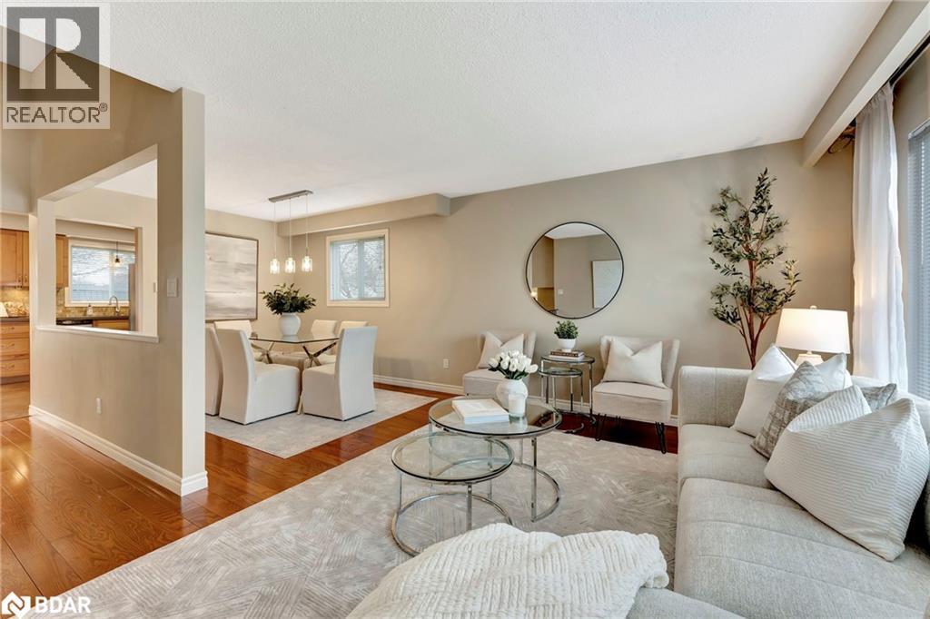 Photo 32 of 780 Woodward Avenue, Milton ON