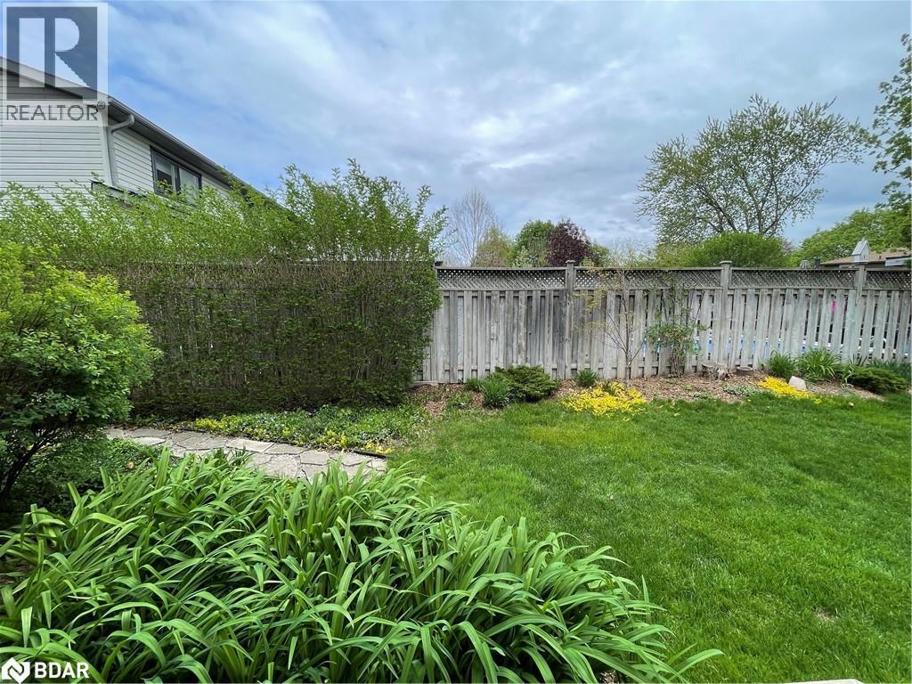 Photo 17 of 780 Woodward Avenue, Milton ON