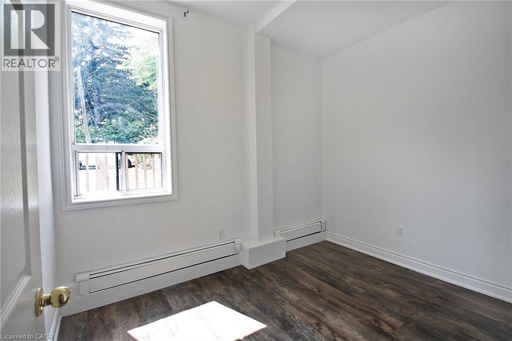 Photo 13 of 590 Main Street E Unit 4, Hamilton ON