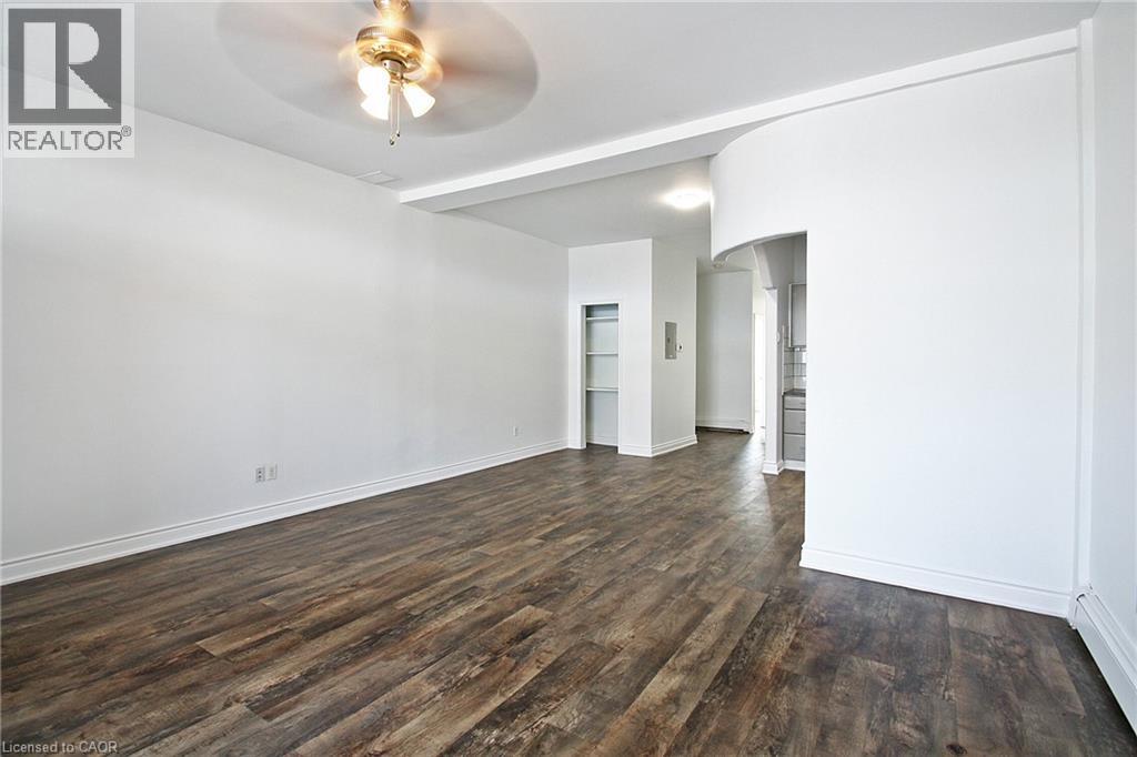 Photo 3 of 590 Main Street E Unit 4, Hamilton ON