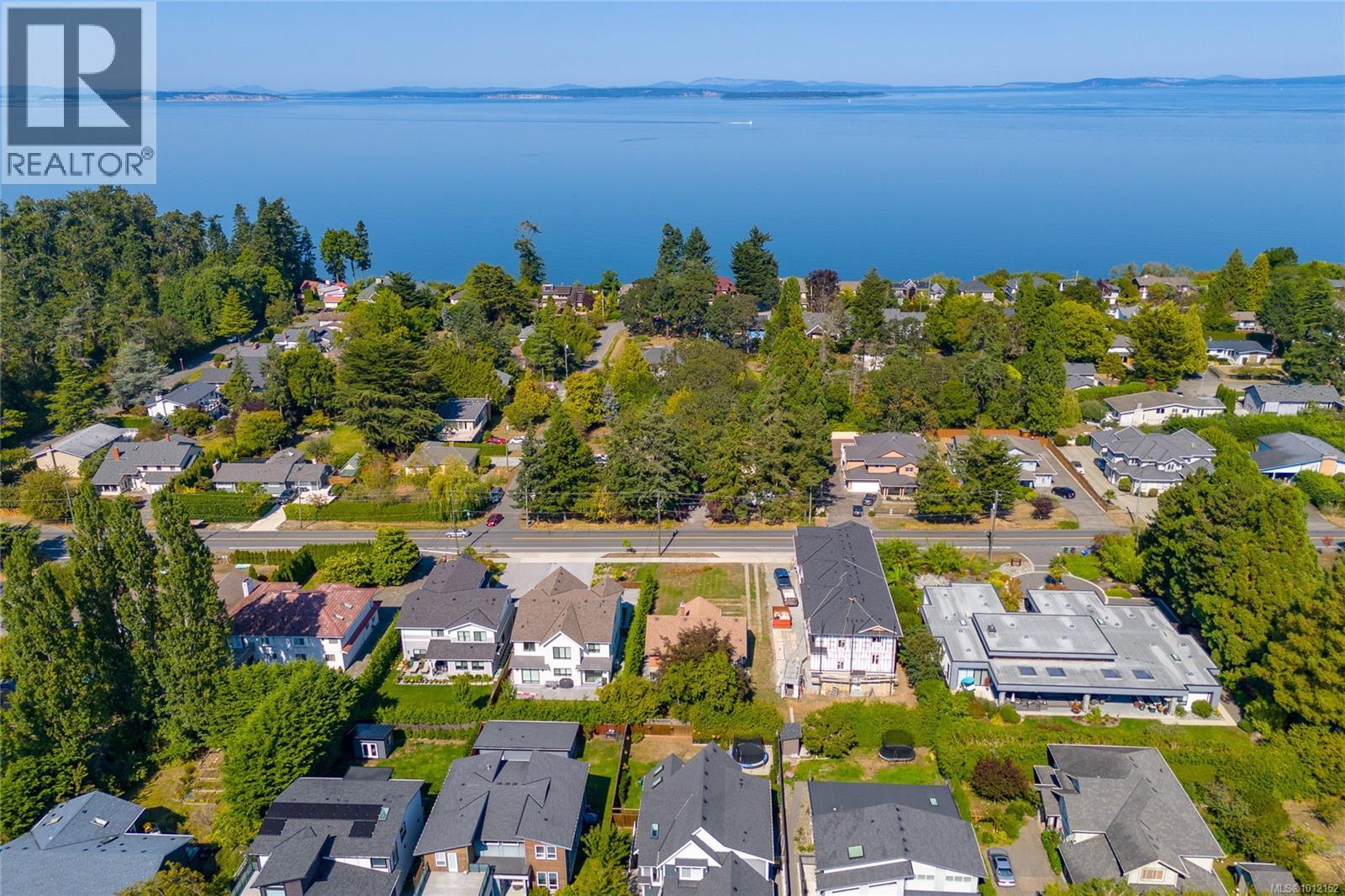  1555 Ash Road, Saanich