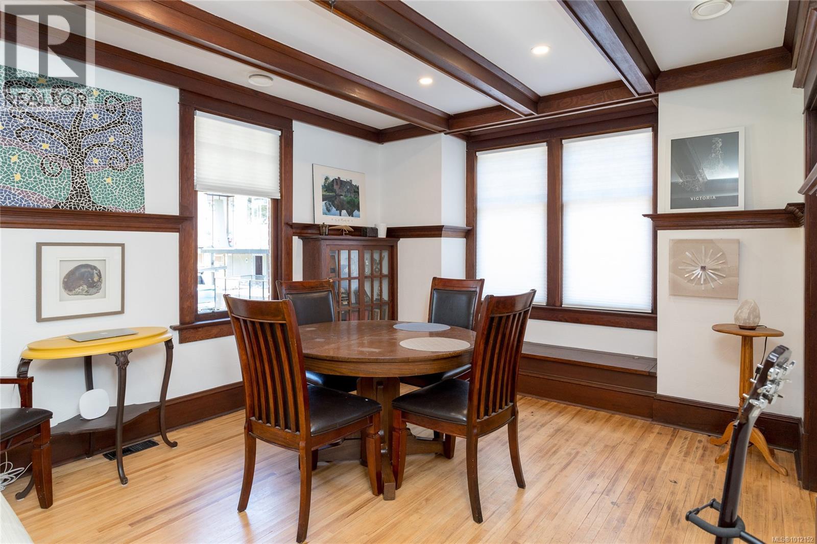  1555 Ash Road, Saanich