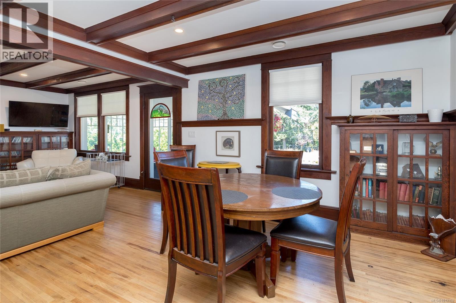  1555 Ash Road, Saanich