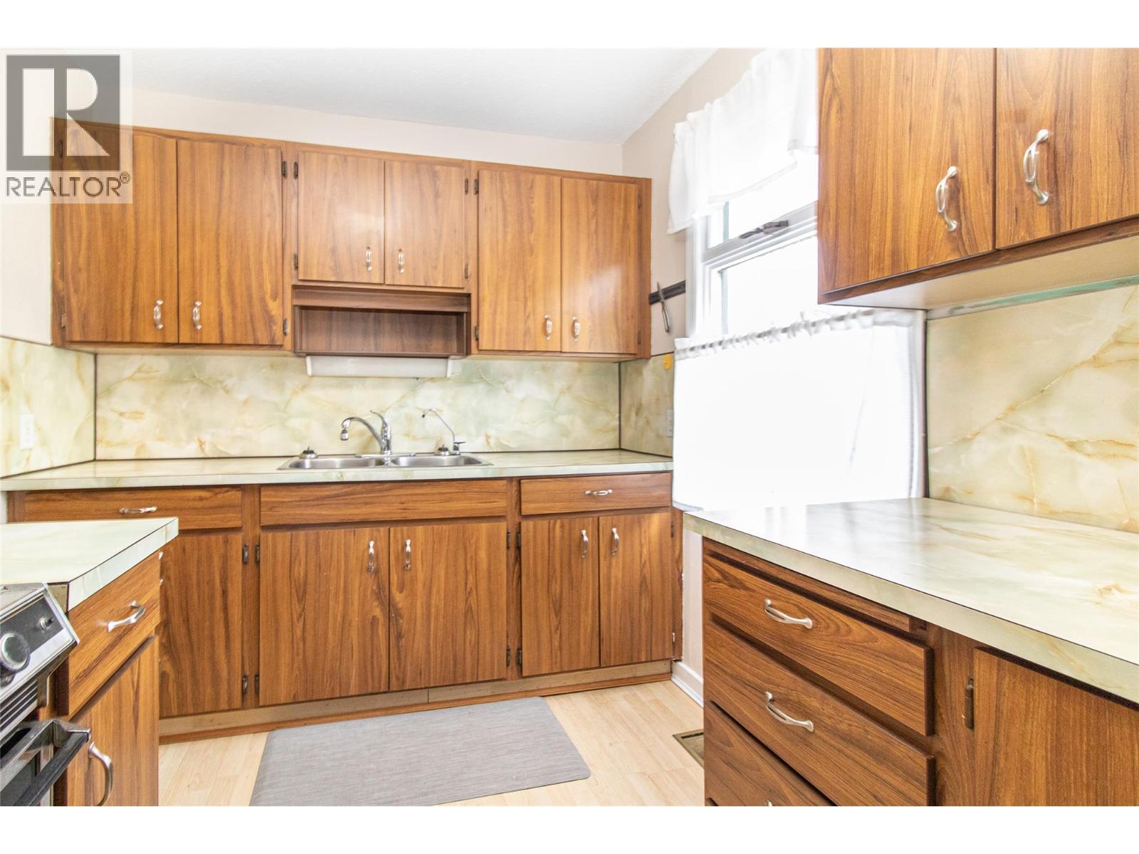  1408 Graham Street, Kelowna