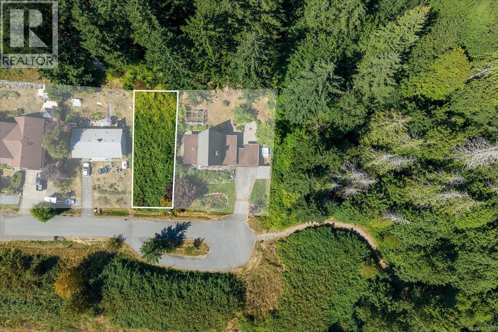 Photo 10 of 709 Dogwood Rd, Nanaimo BC