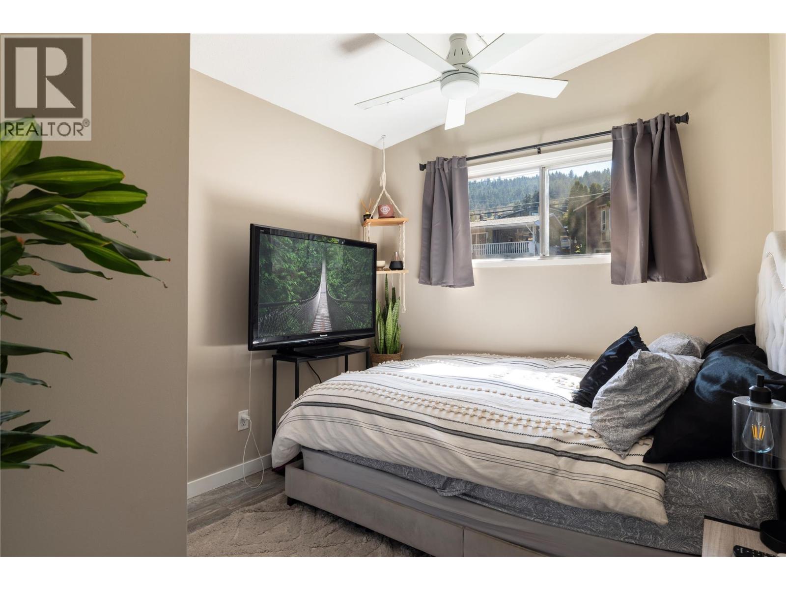 Photo 10 of 11307 Coldstream Creek Road, Coldstream BC