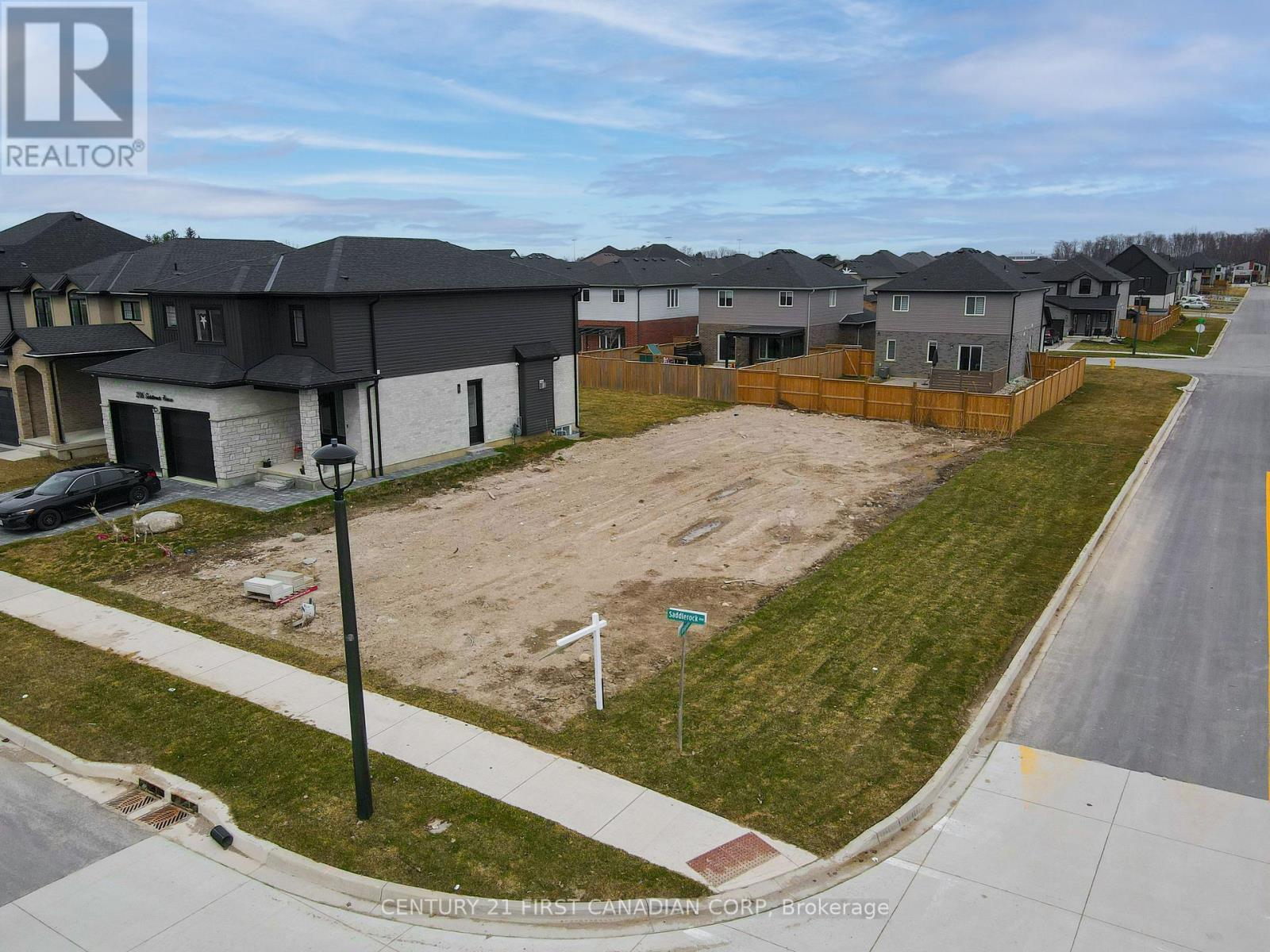 Photo 1 of 2114 Saddlerock Avenue W, London North ON