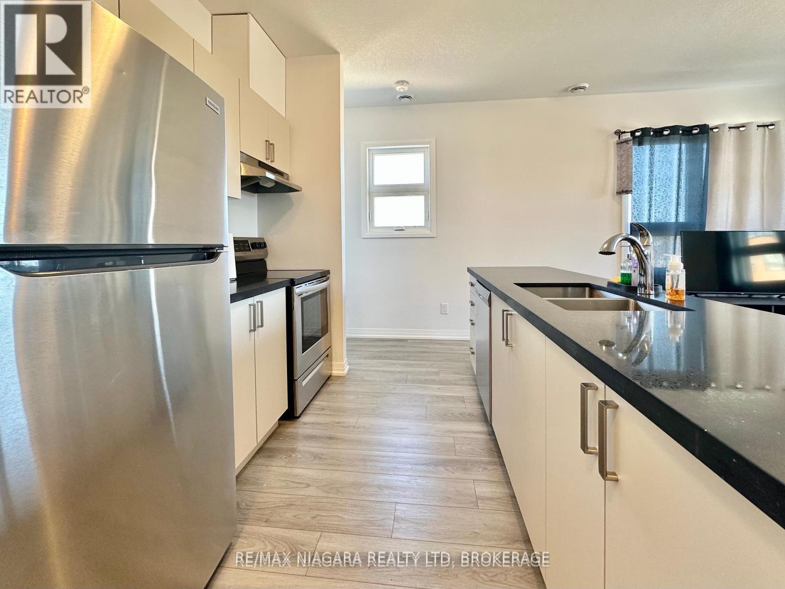 Photo 7 of Unit 43 6705 Cropp Street, Niagara Falls ON