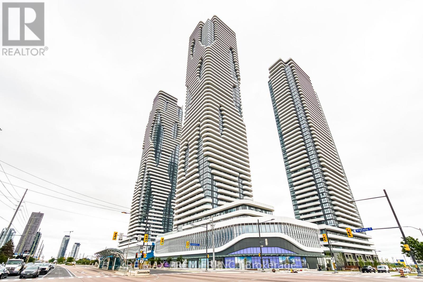 Photo 2 of 6009 225 Commerce Street, Vaughan ON