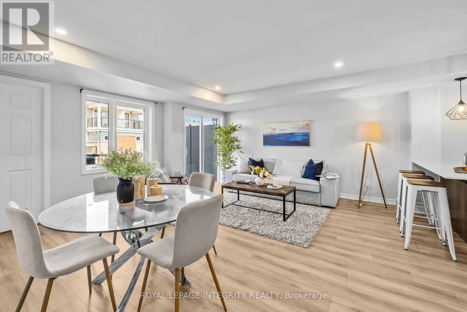Photo 11 of 119 Pilot Private, Ottawa ON