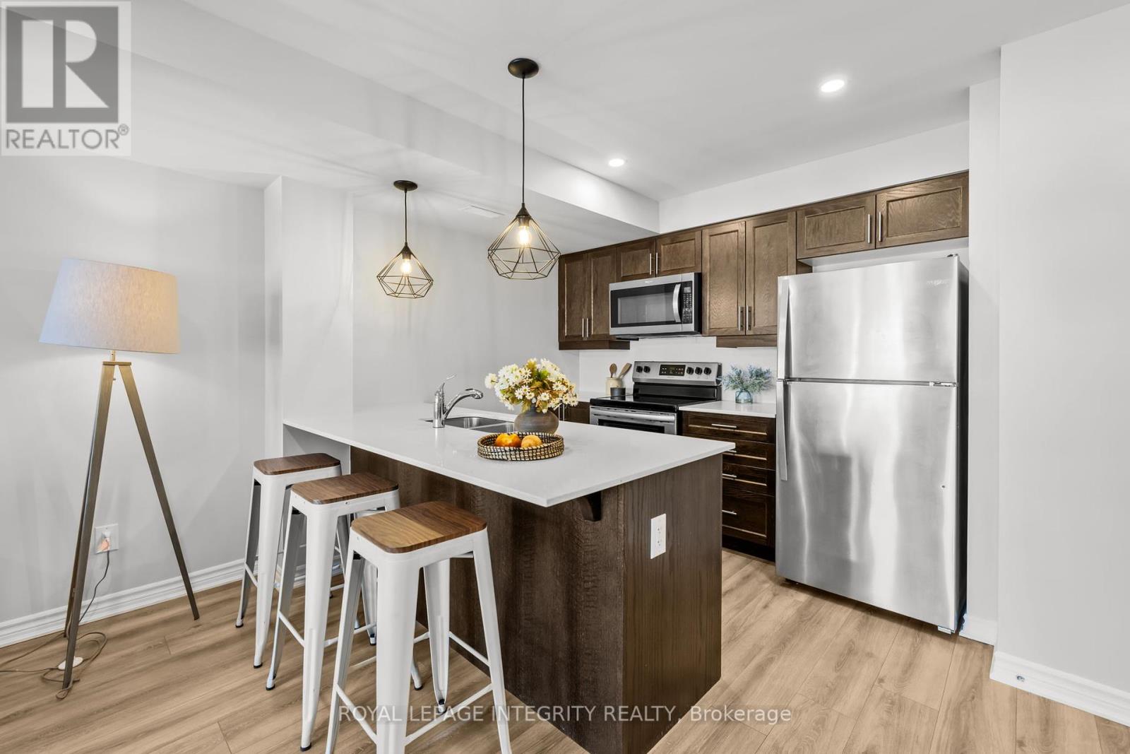 Photo 13 of 119 Pilot Private, Ottawa ON