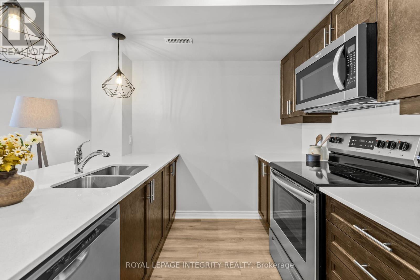 Photo 15 of 119 Pilot Private, Ottawa ON