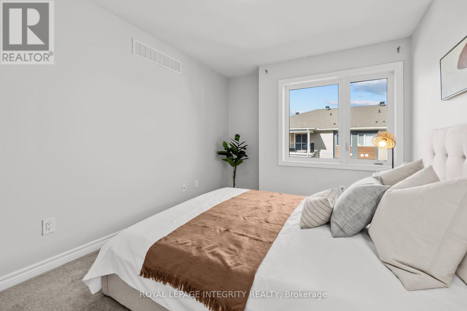 Photo 21 of 119 Pilot Private, Ottawa ON