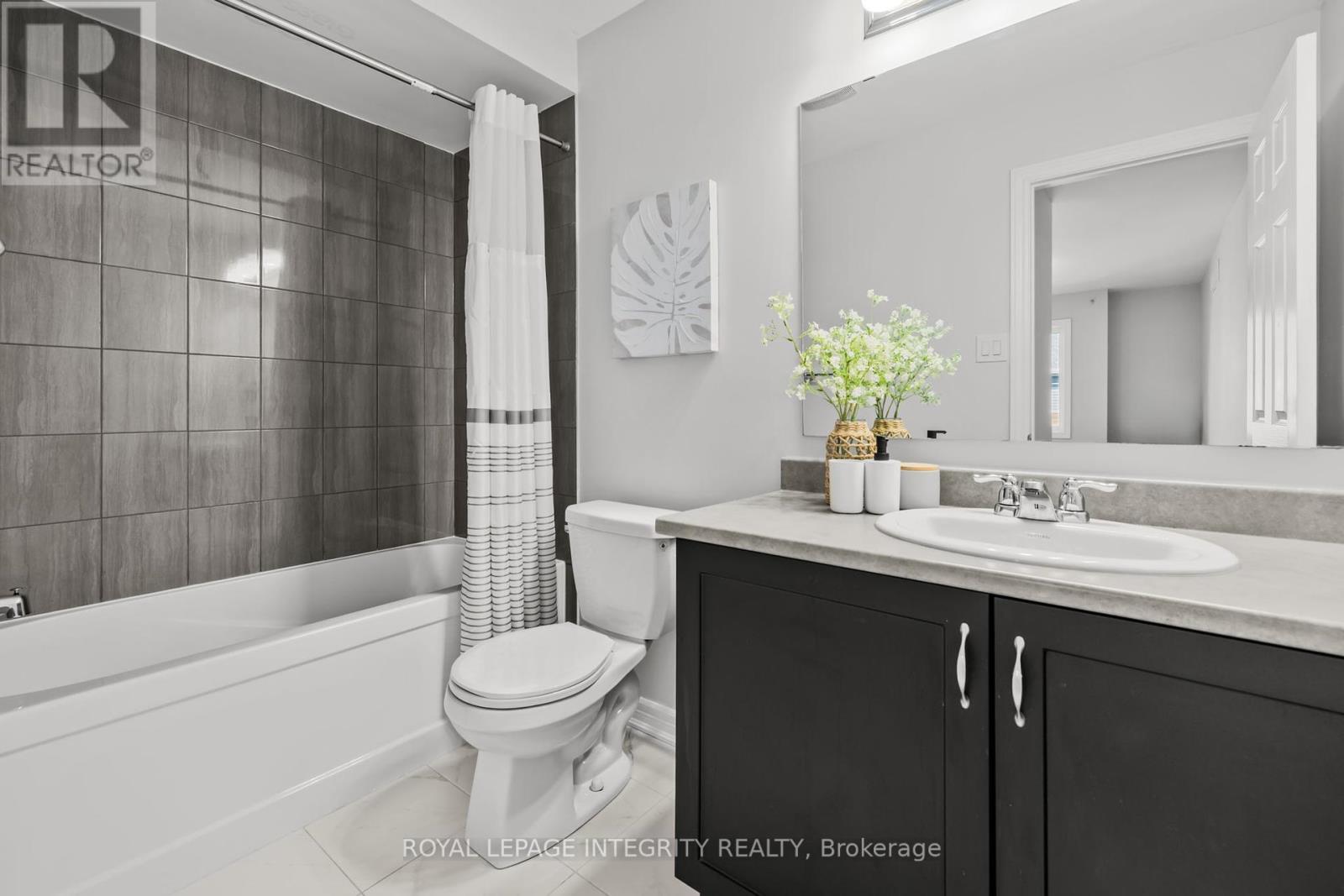 Photo 25 of 119 Pilot Private, Ottawa ON