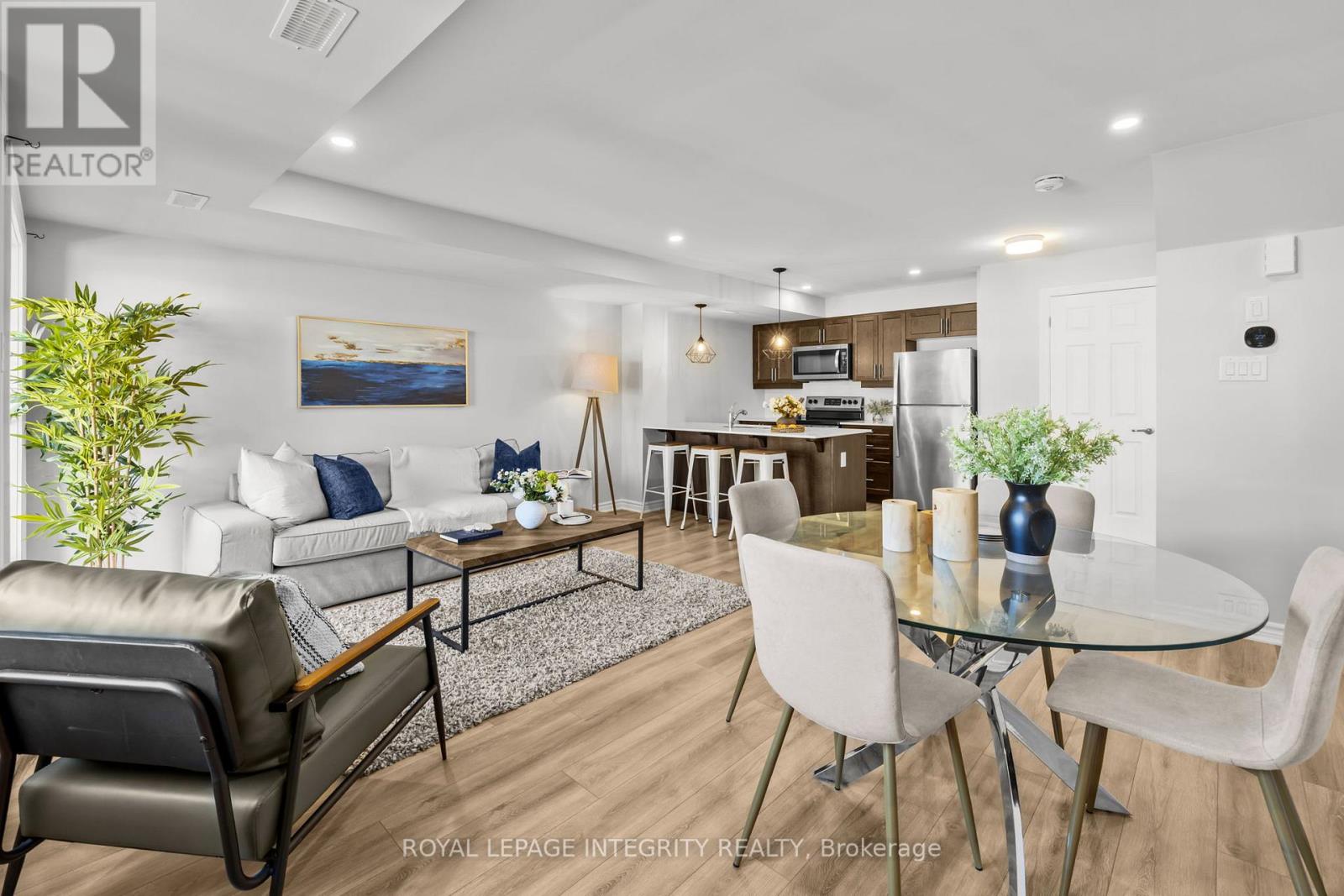 Photo 6 of 119 Pilot Private, Ottawa ON