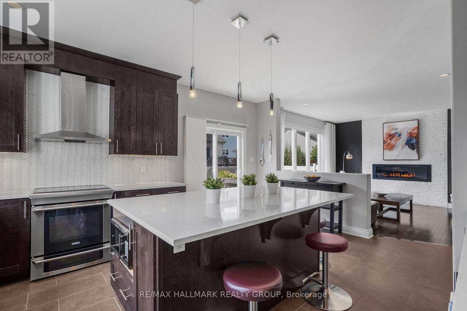 Photo 35 of 422 Mercury Street, Clarencerockland ON