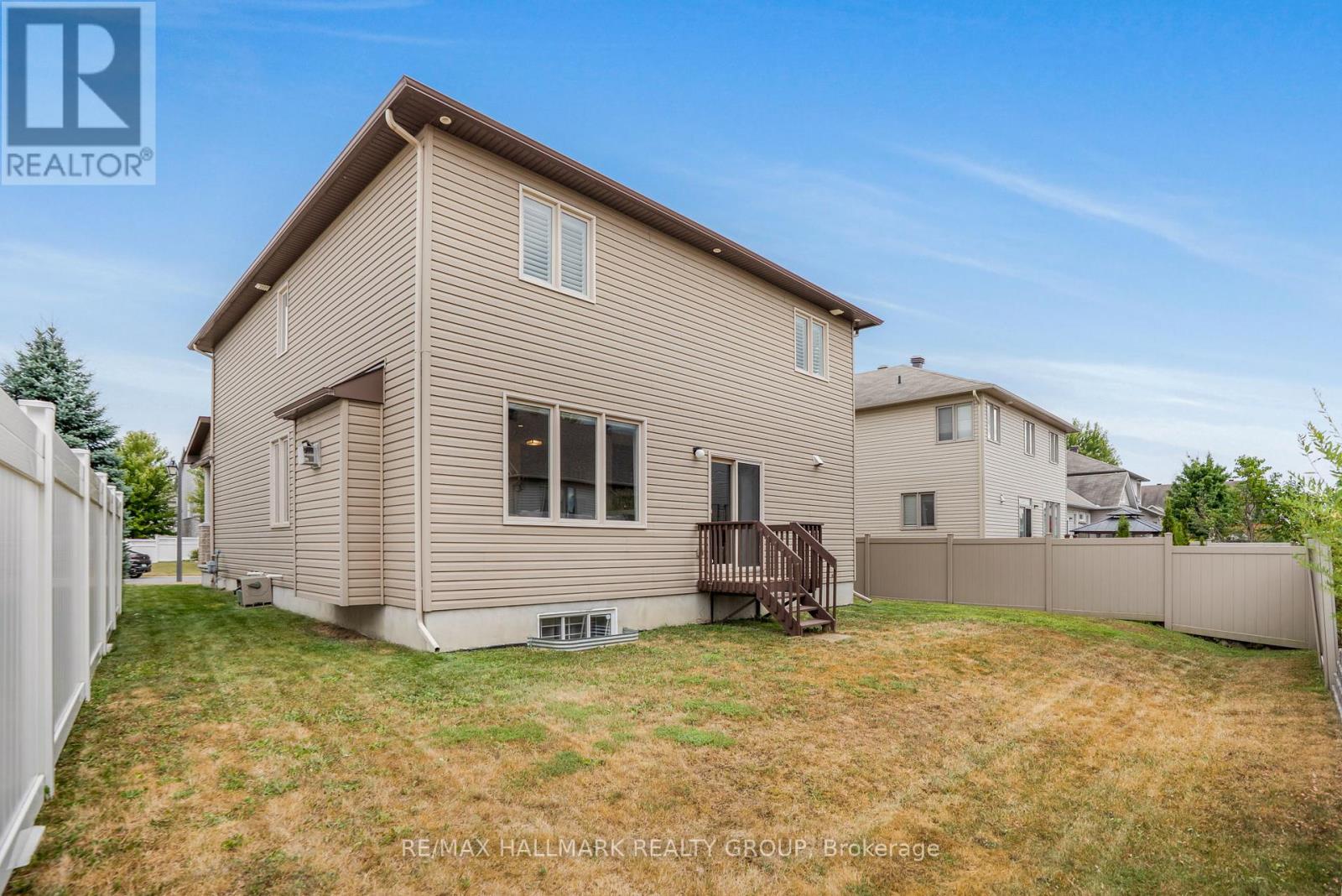 Photo 17 of 422 Mercury Street, Clarencerockland ON