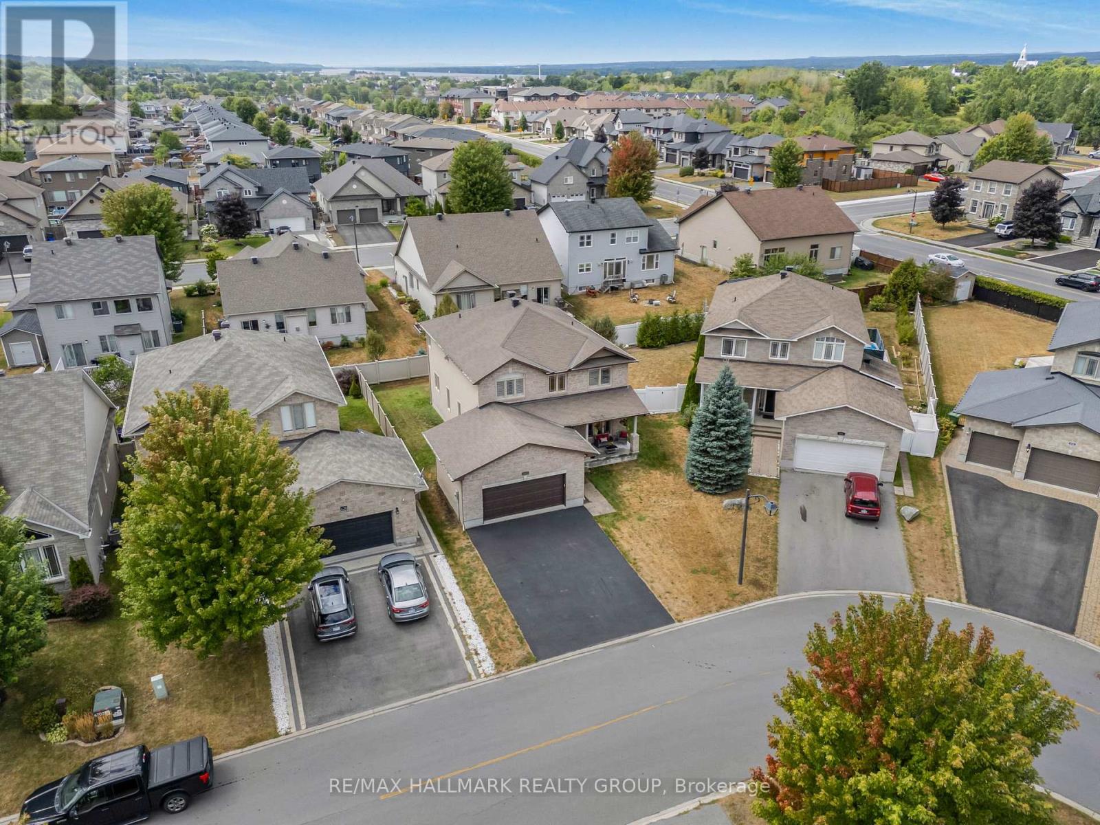 Photo 8 of 422 Mercury Street, Clarencerockland ON