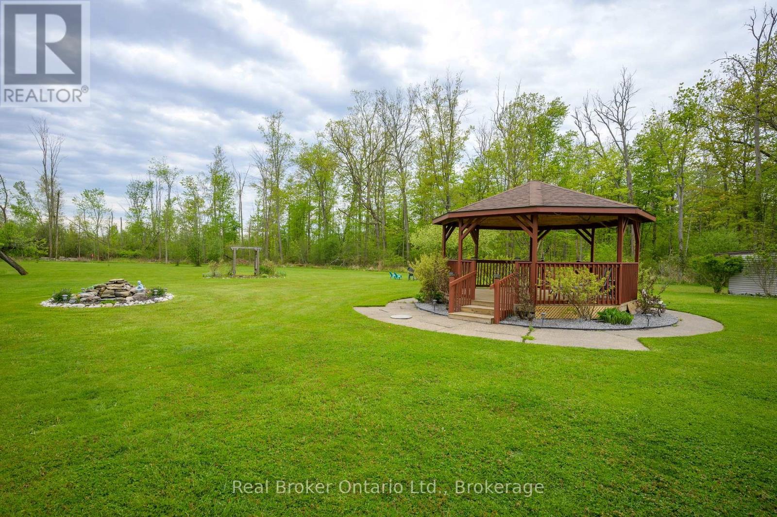 Photo 21 of 2859 Dominion Road, Fort Erie ON