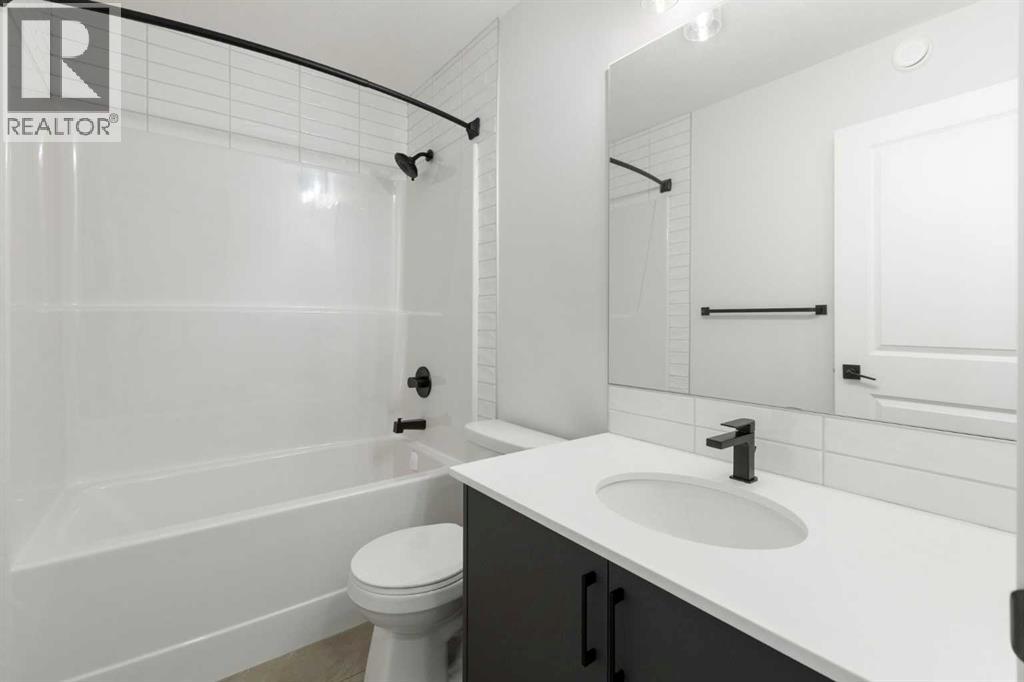 Photo 24 of 580 Rowmont Boulevard Nw, Calgary AB
