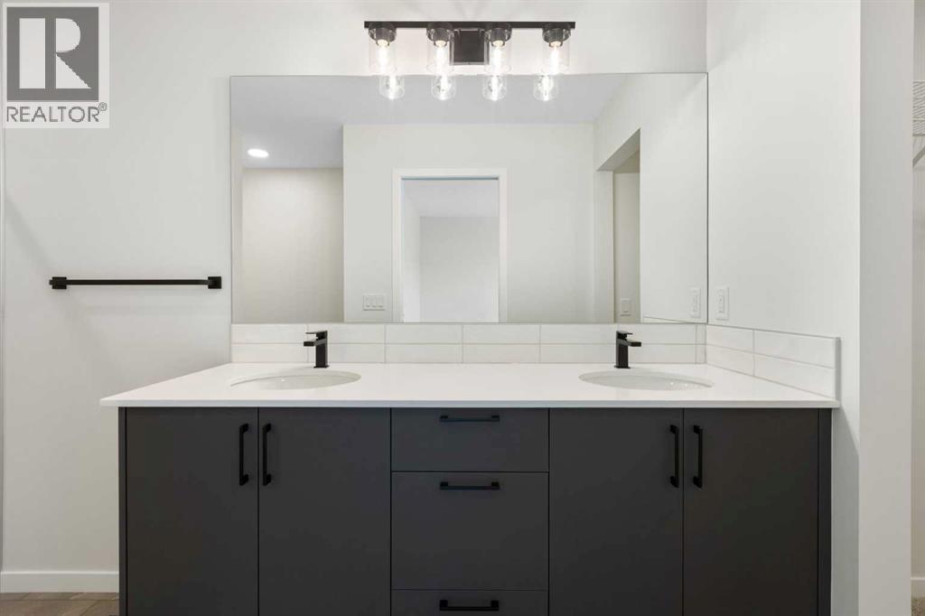 Photo 36 of 580 Rowmont Boulevard Nw, Calgary AB
