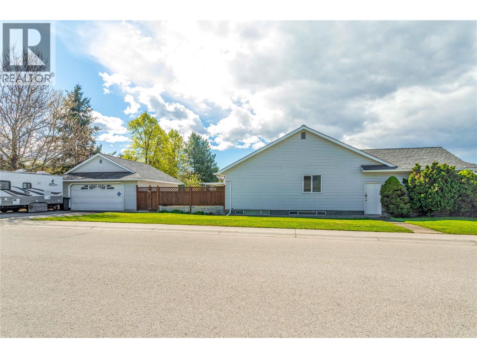  1125 Keyes Road, Kelowna