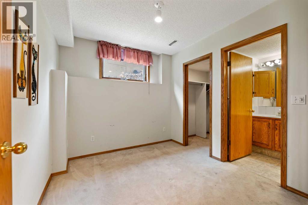 Photo 23 of 185 Lakeside Greens Drive, Chestermere AB