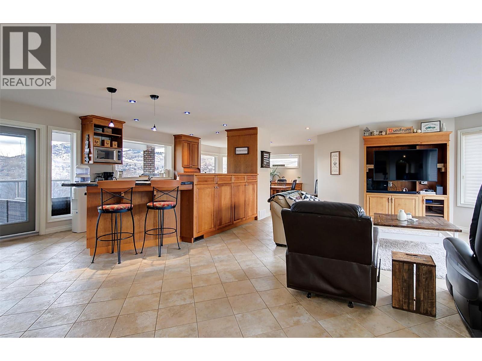 Photo 7 of 8804 Mariposa Place, Coldstream BC