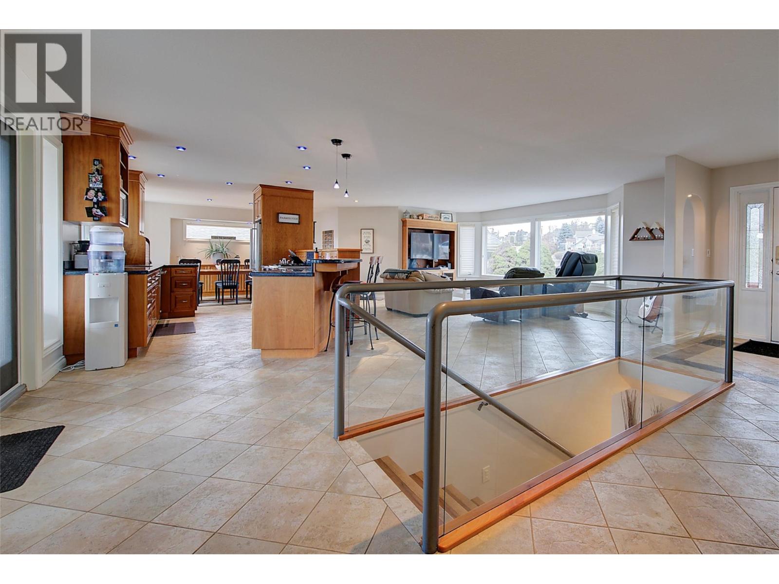 Photo 6 of 8804 Mariposa Place, Coldstream BC