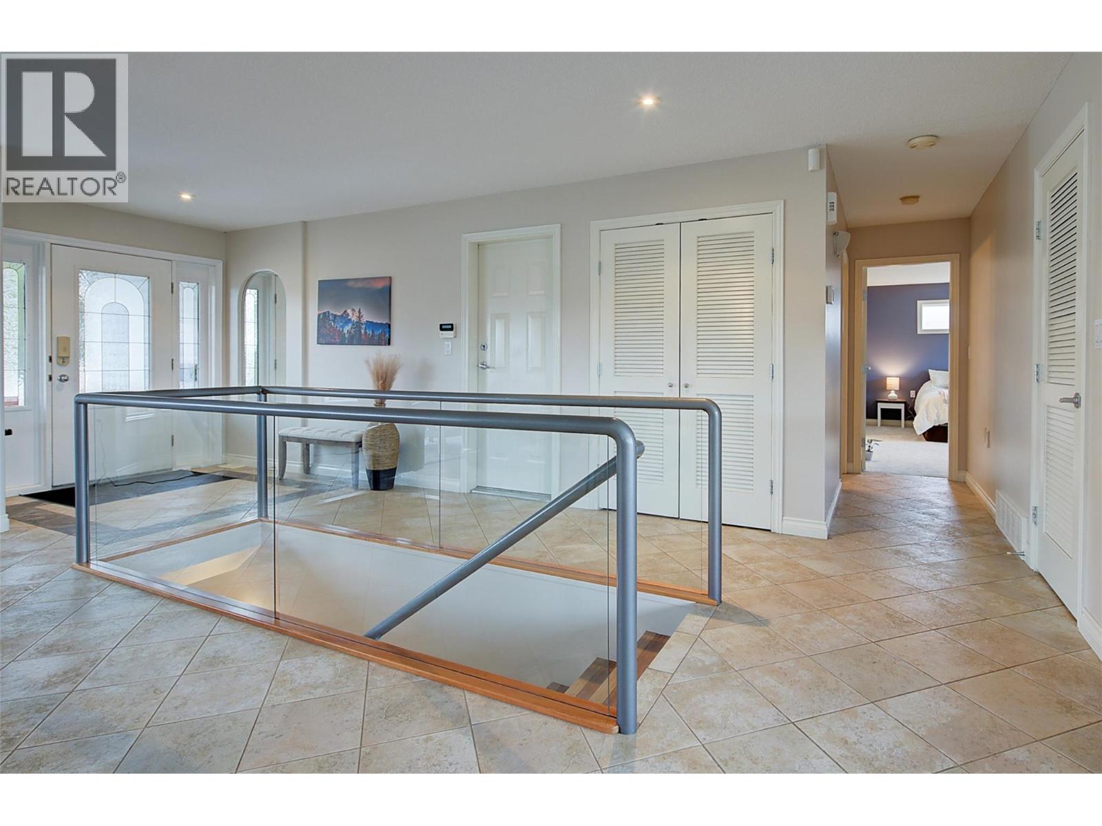 Photo 5 of 8804 Mariposa Place, Coldstream BC