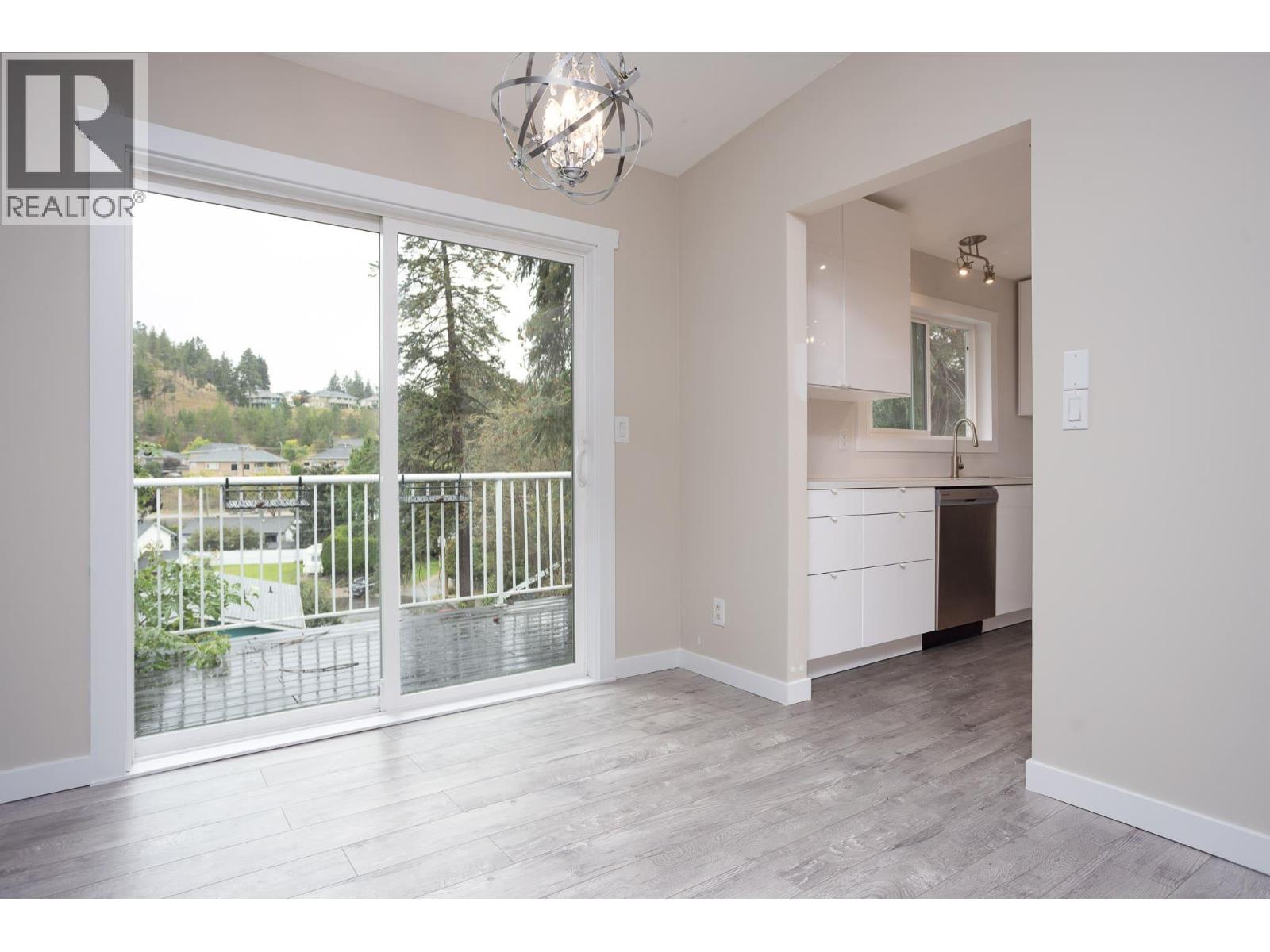 Photo 9 of 254 Terrace Drive, Kelowna BC