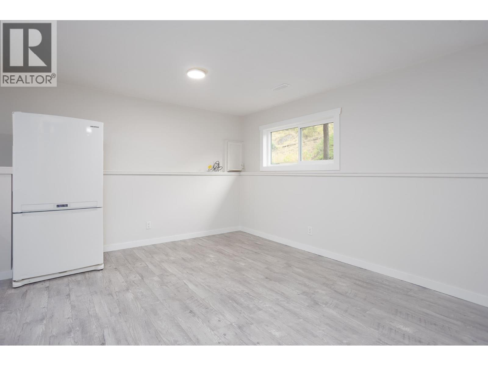 Photo 32 of 254 Terrace Drive, Kelowna BC