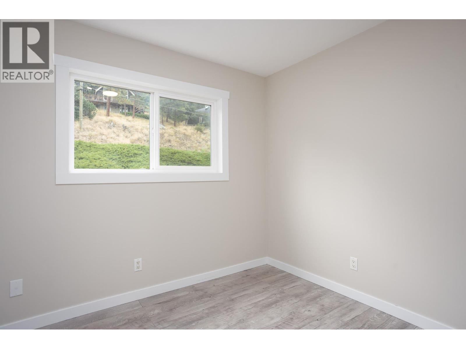 Photo 26 of 254 Terrace Drive, Kelowna BC