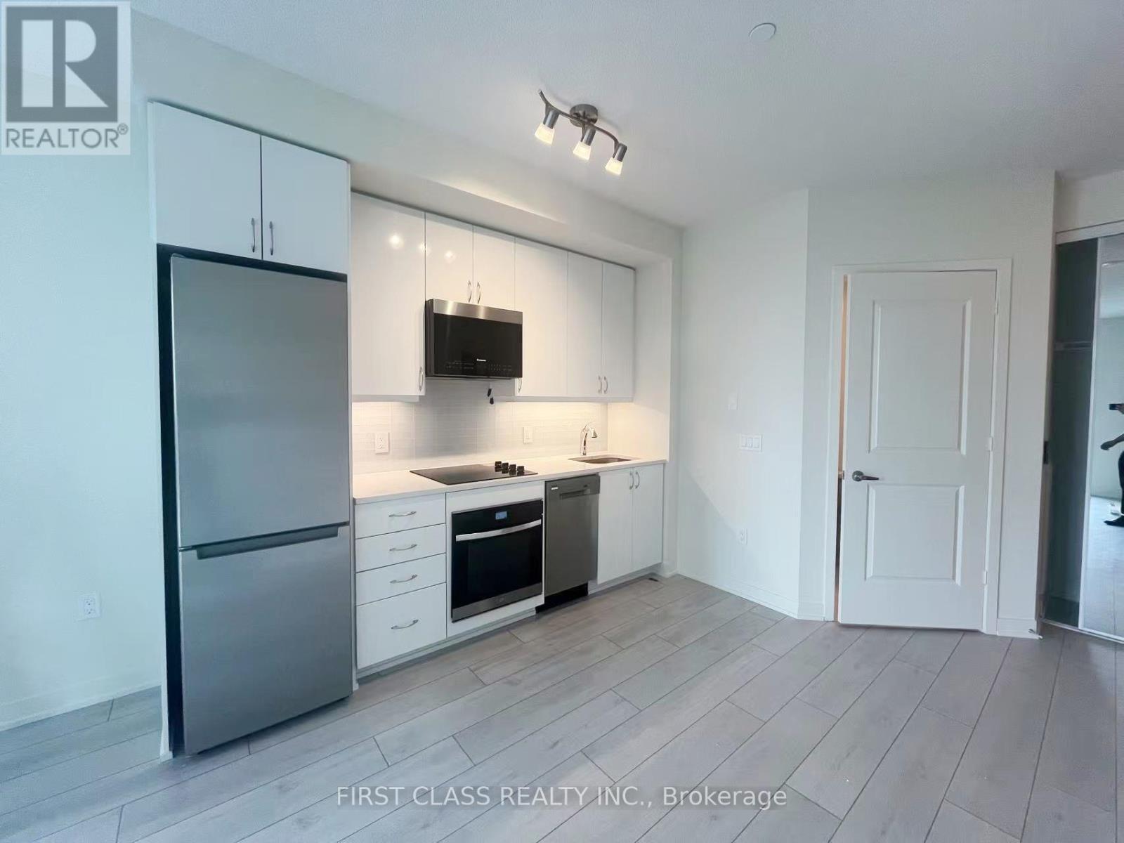 Photo 6 of 2106 38 Annie Craig Drive, Toronto ON