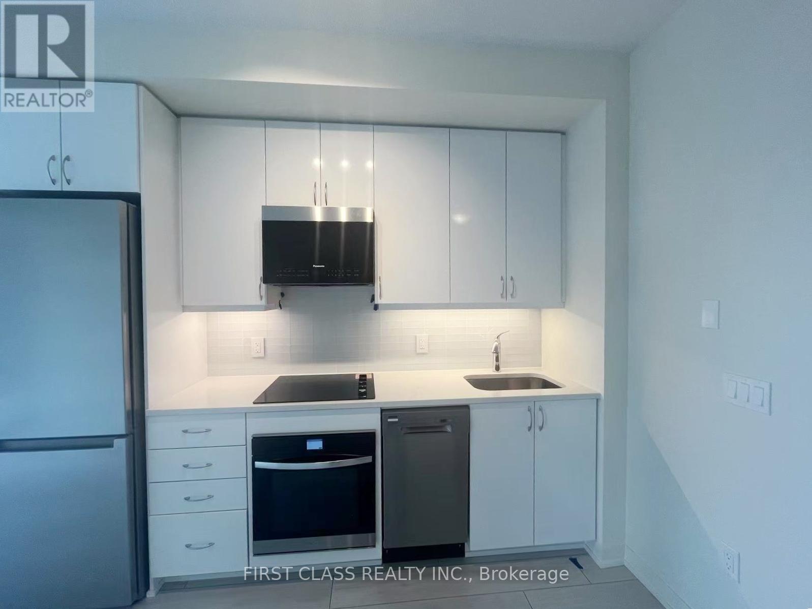 Photo 10 of 2106 38 Annie Craig Drive, Toronto ON
