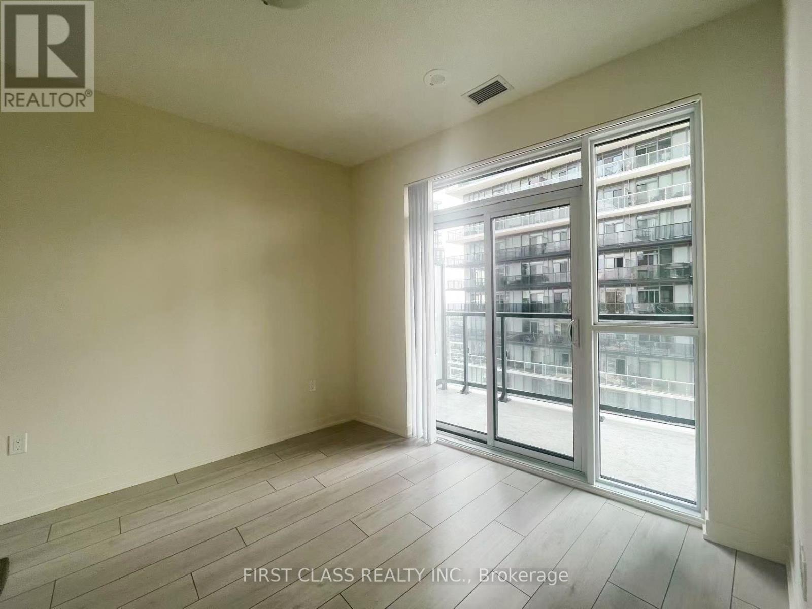 Photo 7 of 2106 38 Annie Craig Drive, Toronto ON