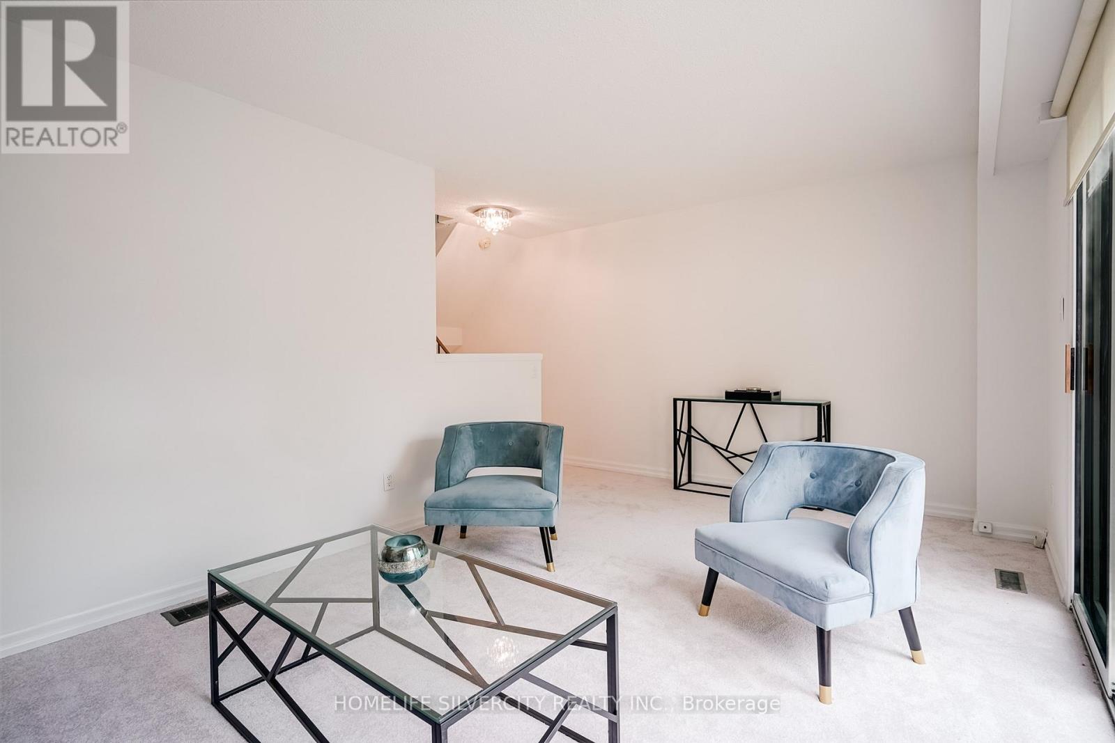 Photo 24 of 57 235 Bronte Street S, Milton ON