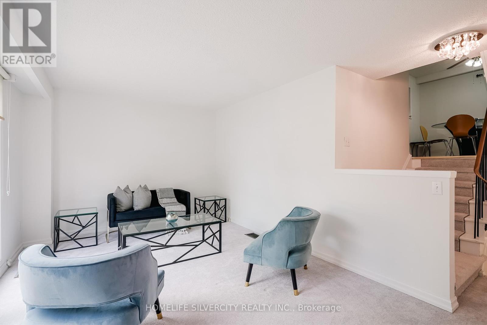 Photo 20 of 57 235 Bronte Street S, Milton ON