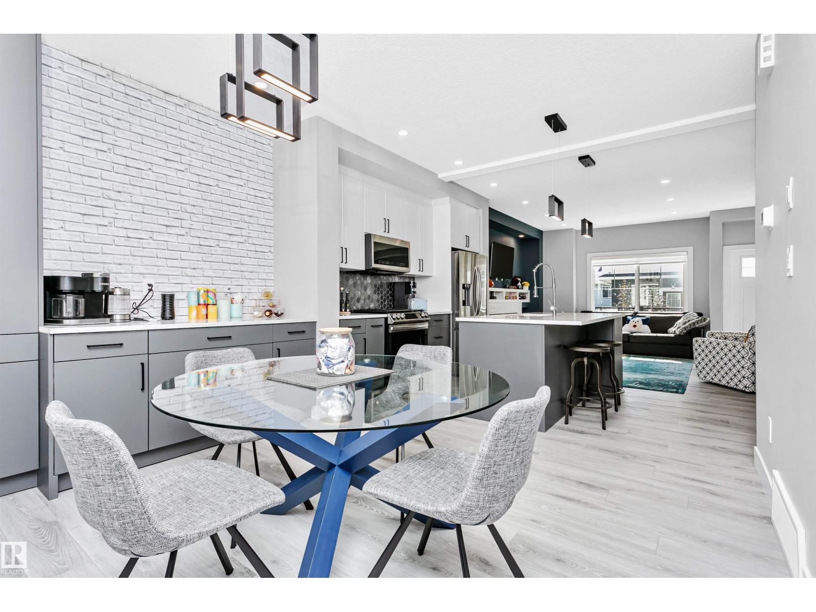 Photo 20 of 42 230 Edgemont Rd Nw, Edmonton AB